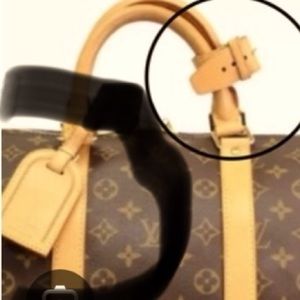 EUC LOUIS VUITTON Luggage tag and Poignet or bracelet